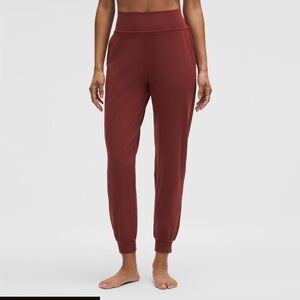 lululemon athletica Women's Jogger - Deep Brown
